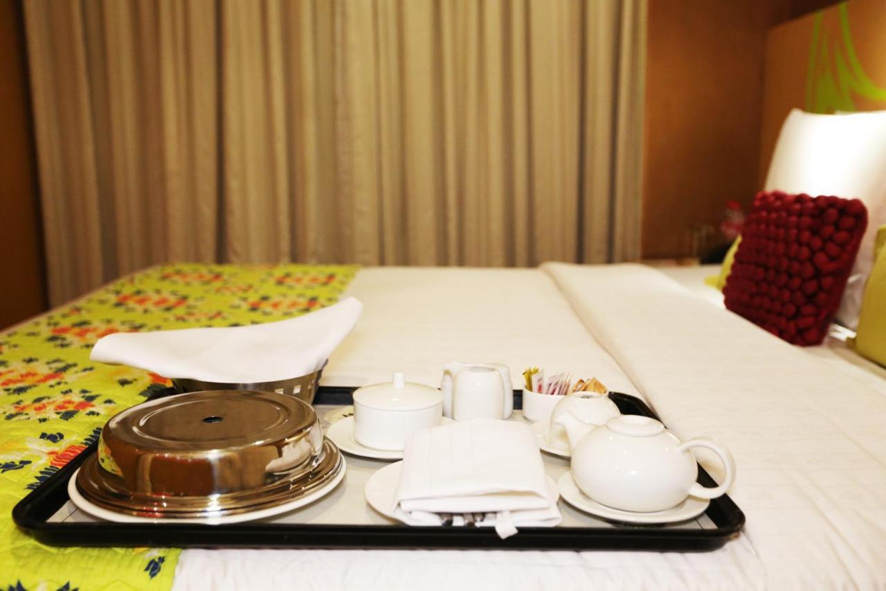 The Beatle Hotel Mumbai  Buitenkant foto